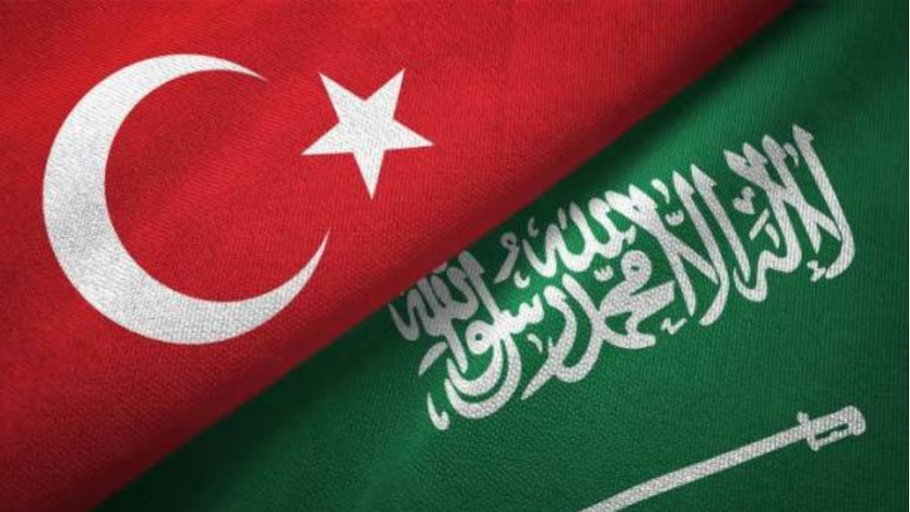 بين الرياض وأنقرة... كيف يستعدّ حليفان إقليميّان الى إعادة بناء لبنان؟