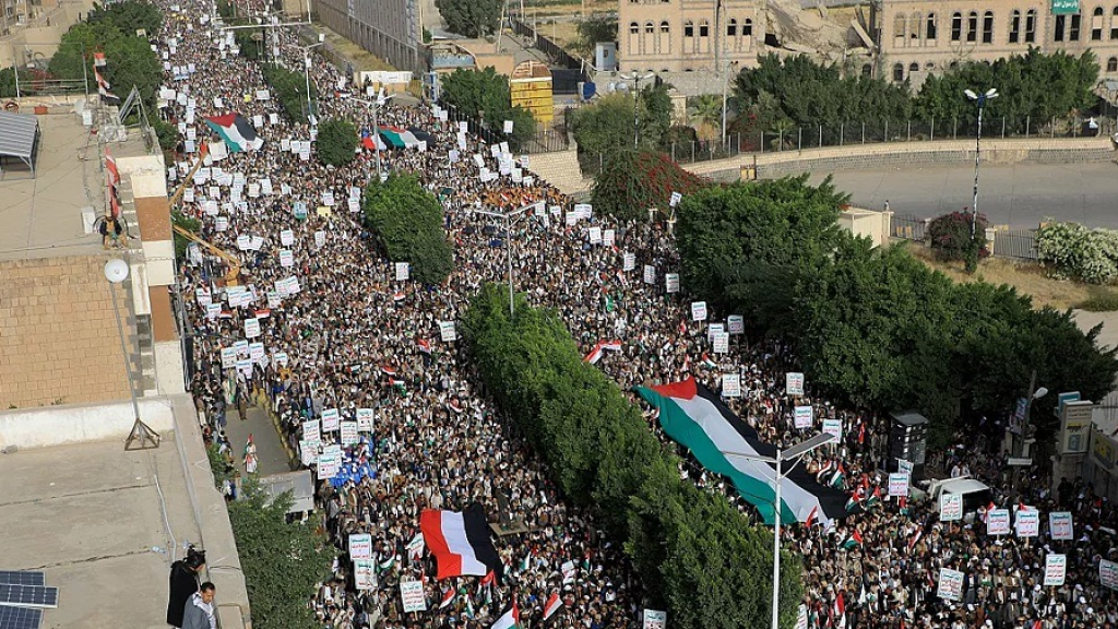 قادة يمنيون: معادلة الحصار بالحصار قائمة ولن يتمكن أحد من تركيع شعبنا