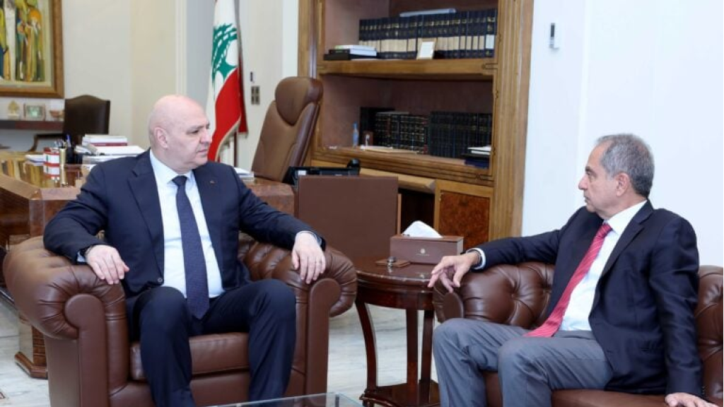 رئيس الجمهورية اطلع من وزيري الاتصالات والطاقة على نتائج زيارتهما الى العراق والتعاون مع الجانب العراقي لانشاء ممر رقمي وتعزيز مصادر الطاقة