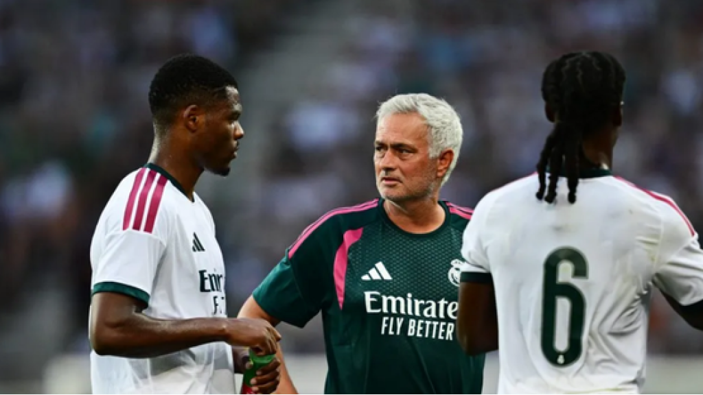 مورينيو: ريال مدريد ظهر بـ3 وجوه