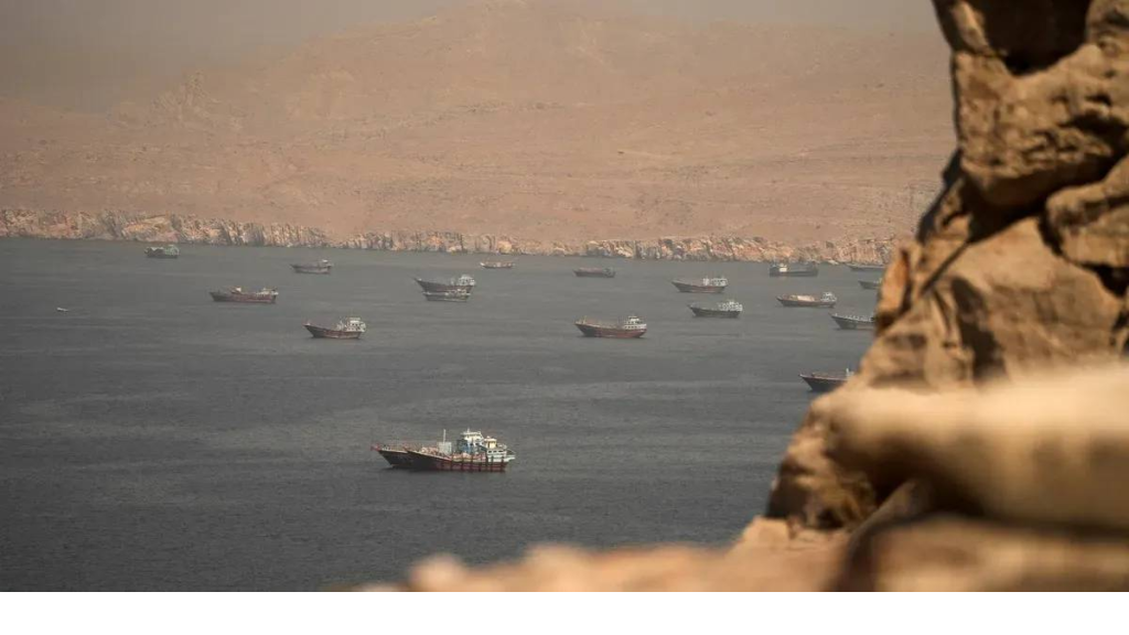 إيران: لا محادثات مع أميركا حاليا بشأن مضيق هرمز