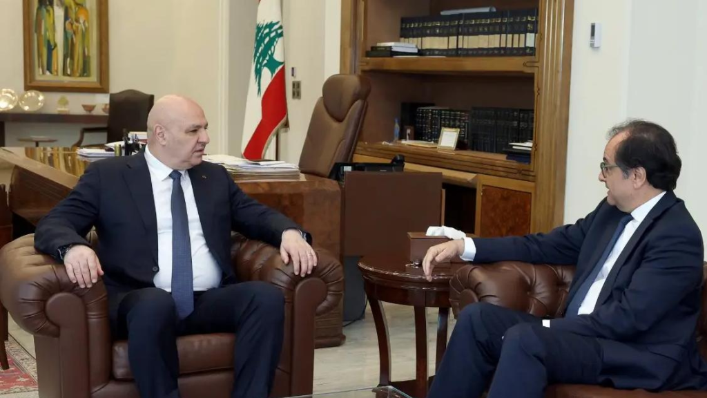 الرئيس عون يطلع من سفير لبنان في فرنسا على أوضاع الجالية