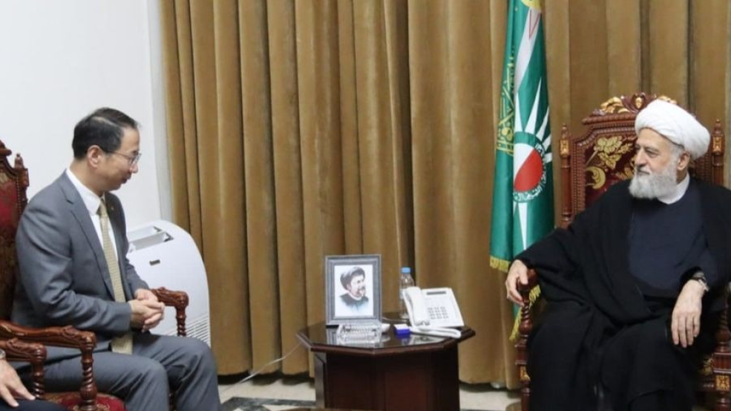 الشيخ الخطيب يبحث مع السفير الصيني سبل دعم المتضررين من العدوان الصهيوني