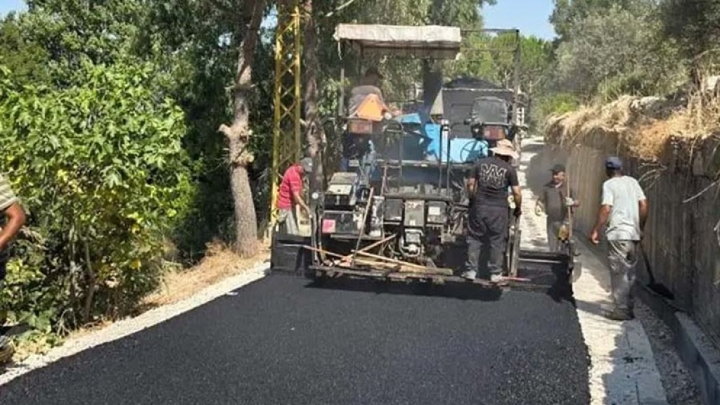 “الأشغال”: تأهيل وتزفيت طرق رئيسية في الجنوب لتعزيز السلامة المرورية
