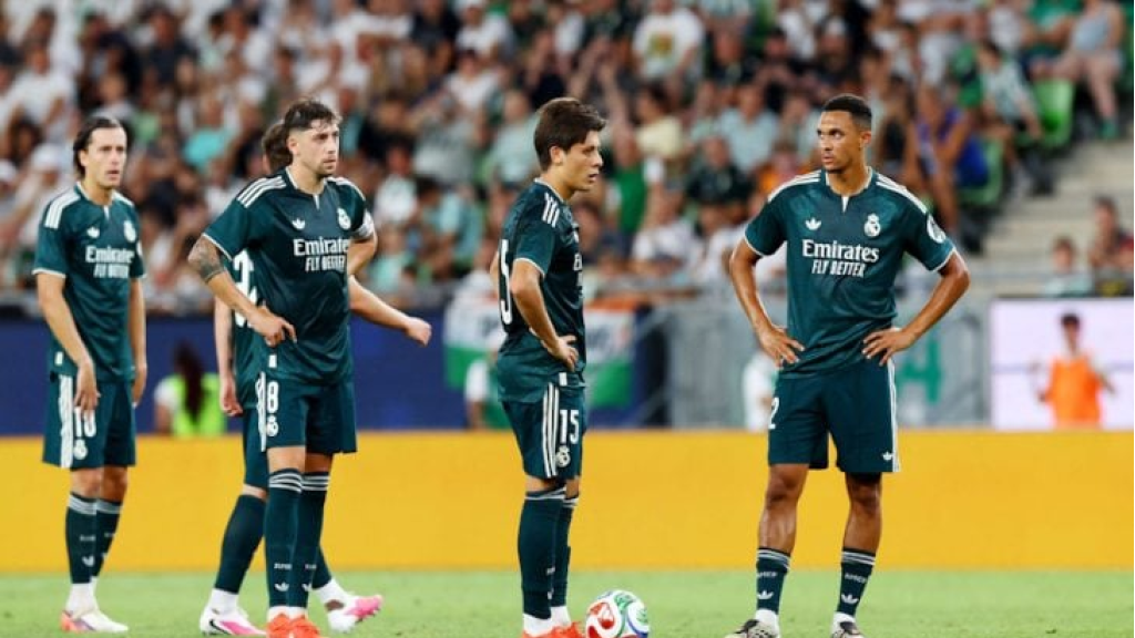 الدوري الإسباني ينطلق غدا وسط غياب برشلونة وريال مدريد