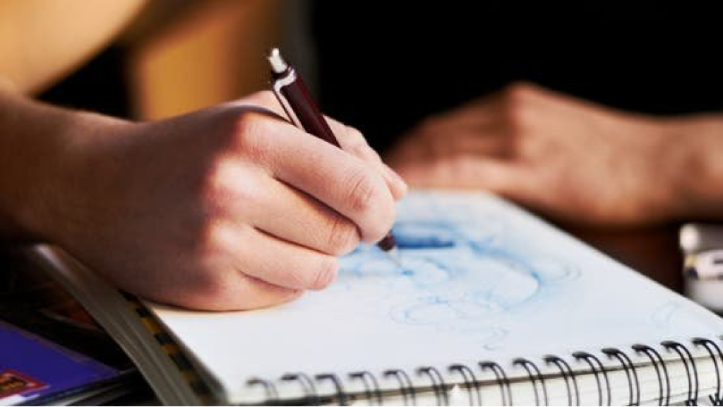 10 دقائق من الرسم.. حيلة غير متوقعة لتخفيف التوتر