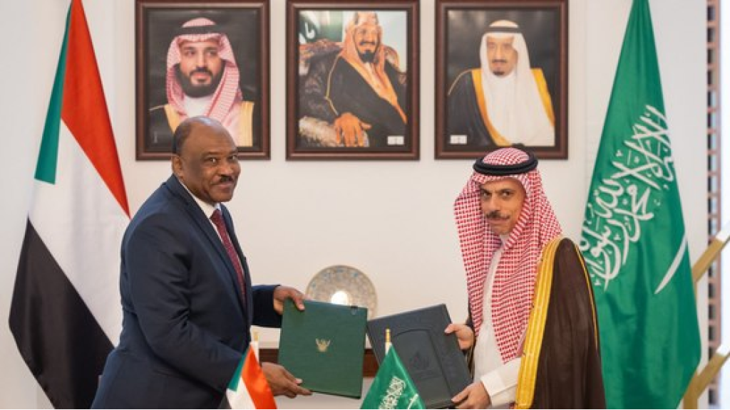 إنشاء مجلس تنسيق سعودي - سوداني لرفع مستوى التعاون الثنائي