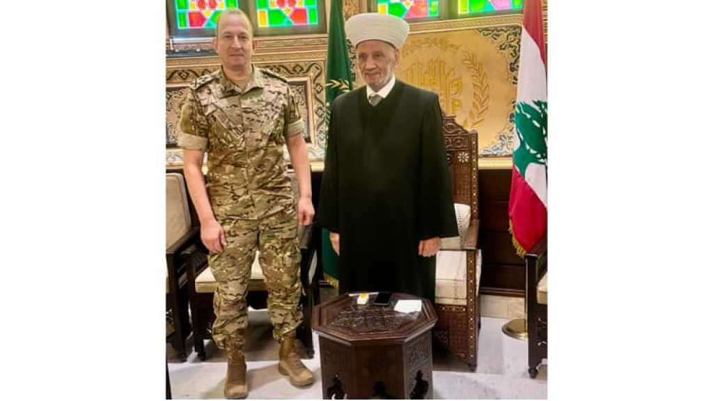 المفتي دريان استقبل العماد هيكل واكد وقوفه الى جانب الجيش ودعمه في حفظ استقرار الوطن وسلامته عبد المسيح: رسالتنا اليوم الوحدة الوطنية والوقوف خلف الدولة والجيش