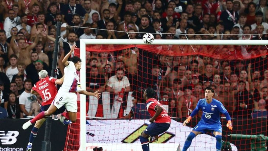 باريس سان جيرمان يتجنب الخسارة بتعادل مثير مع ليل في الدوري الفرنسي