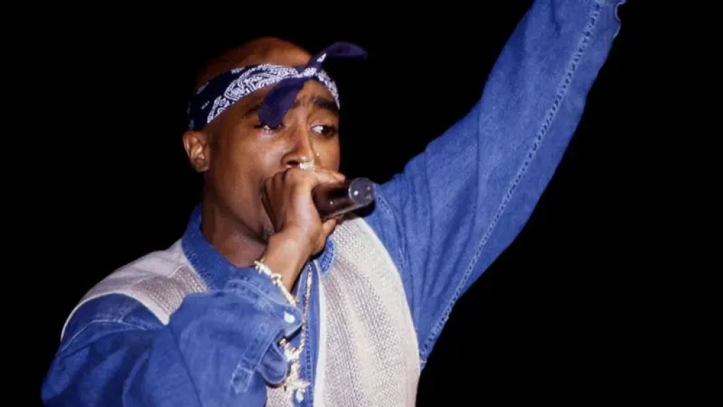 إدانة زعيم عصابة سابق بقضية مقتل مغني الراب توباك شاكور عام 1996