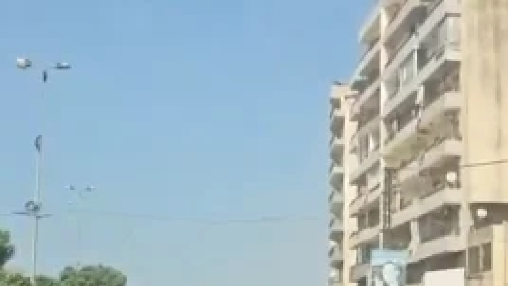 مداهمات واسعة واقفال محال…ماذا يحصل مع شركات تحويل أموال في طرابلس