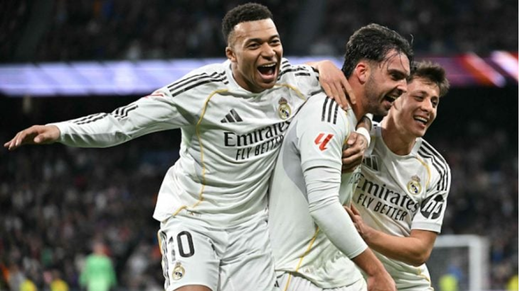 ريال مدريد يفتح إجراء تأديبيا بحق مدافعه