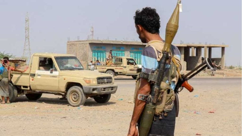 الحوثيون يستهدفون تعز بثلاثة صواريخ باليستية والجيش اليمني يقصف مواقعهم جنوب مأرب