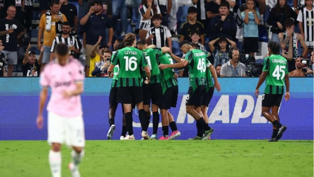 ساسولو يفاجئ يوفنتوس بثلاثية قاتلة الدوري الإيطالي