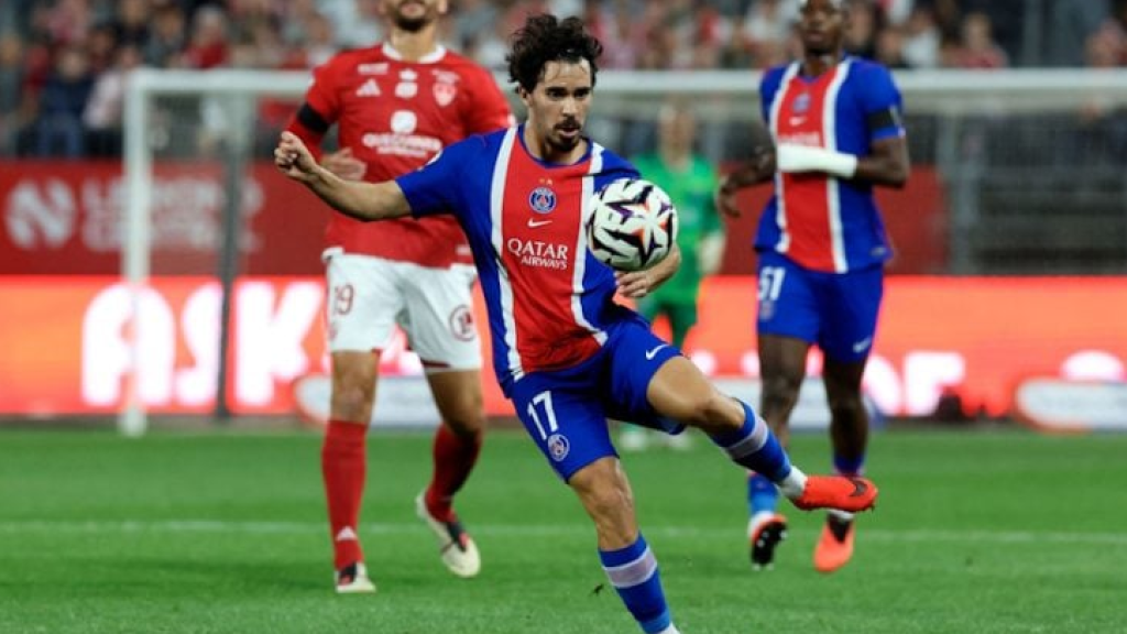 سان جيرمان يحقق فوزه الأول في الدوري الفرنسي بصعوبة