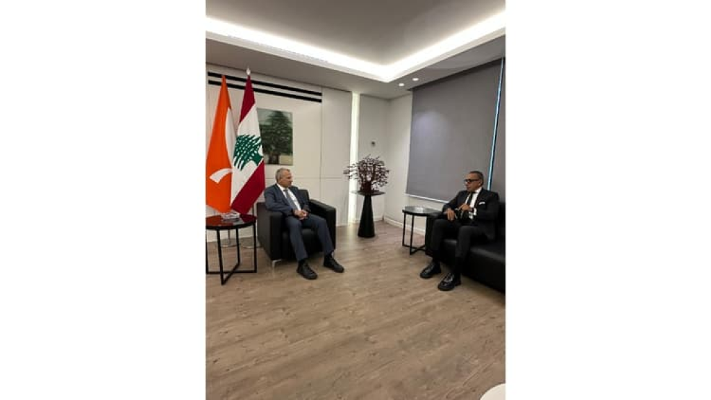 باسيل استقبل السفير المصري مودعا