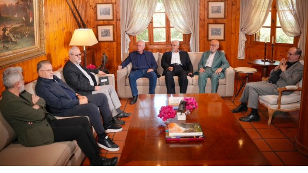 فرنجية بحث مع وفد من 