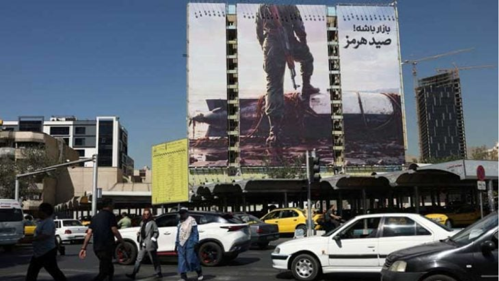 إيران تهدد بتوسيع النزاع “حتى المحيط الهندي” إذا استهدفتها هجمات أمريكية جديدة