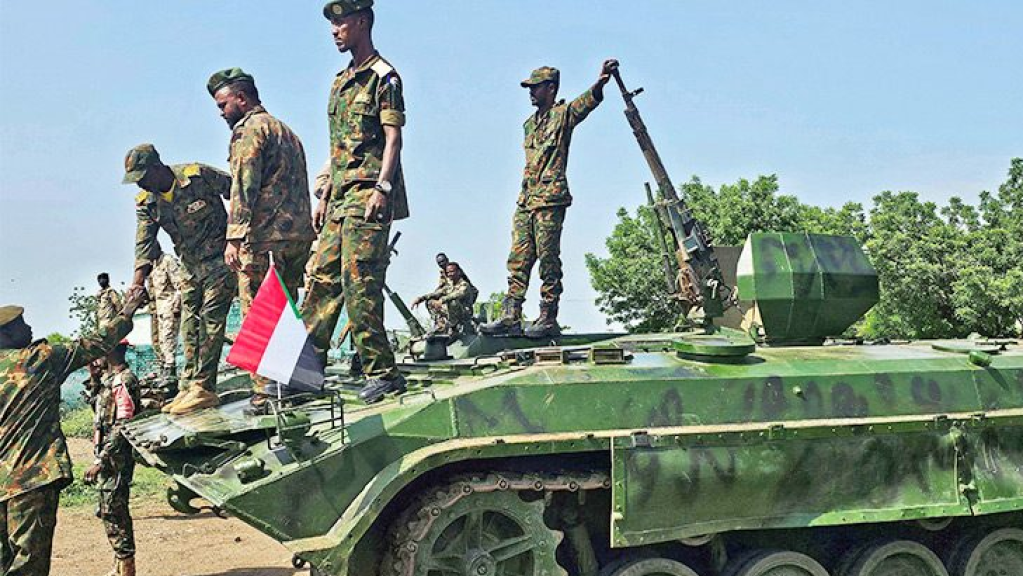السودان: الجيش يستهدف مواقع “الدعم” ويوقع قتلى