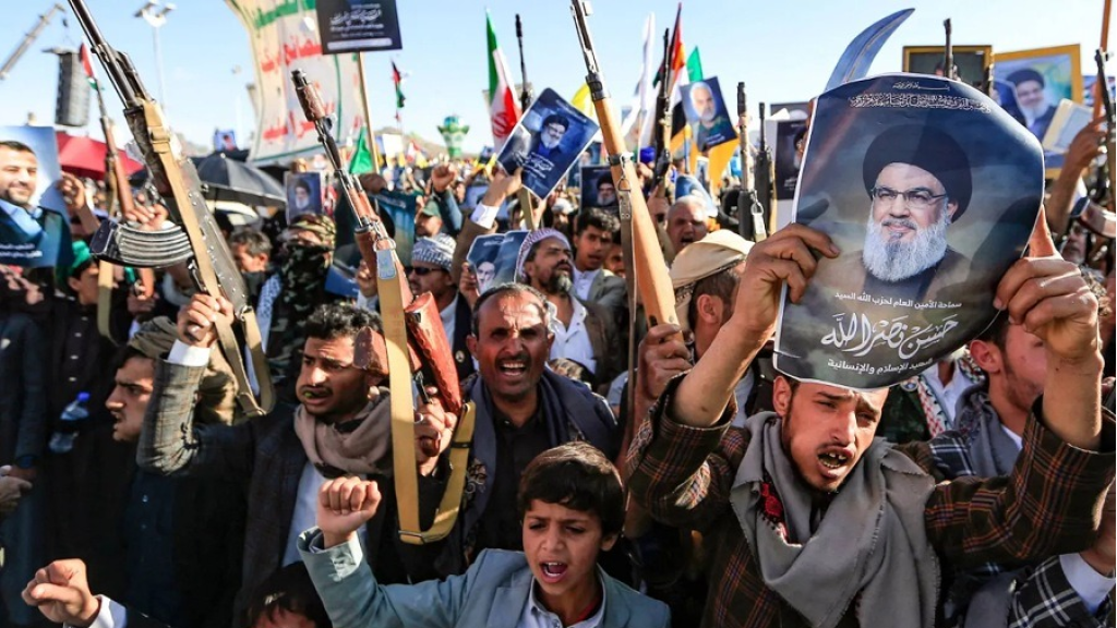 الشعب اليمني يجدد العهد للسيد نصر الله في ذكراه .. مشروعه باقٍ وممتد