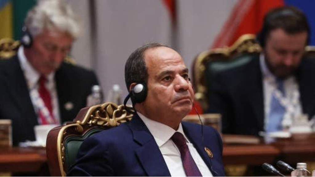 السيسي: حرية الملاحة وأمن الخليج من ثوابت سياسة مصر