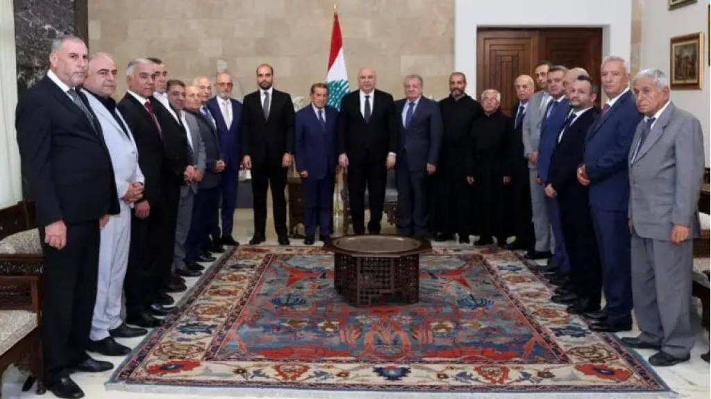 عون يتحرك لدعم تصريف التفاح اللبناني في الأسواق العربية