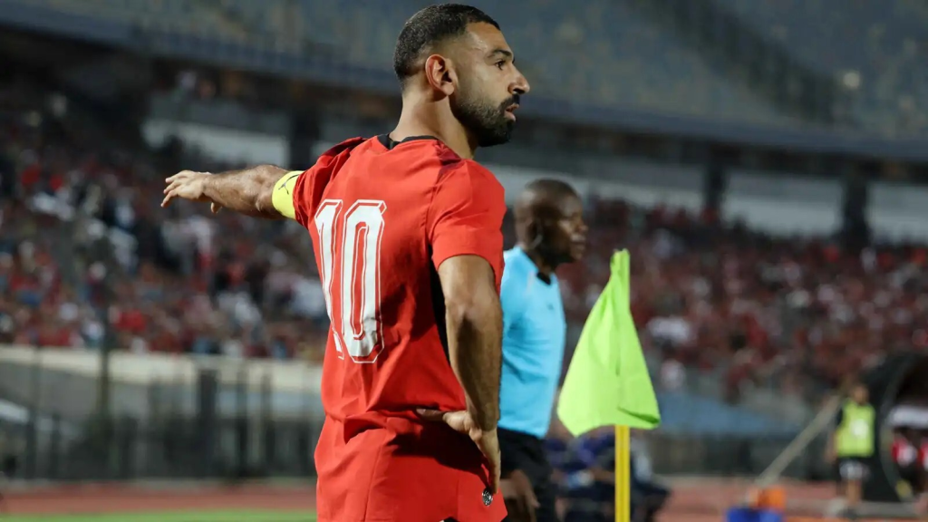 مفاجأة.. محمد صلاح يدرس اعتزال اللعب الدولي مع منتخب مصر