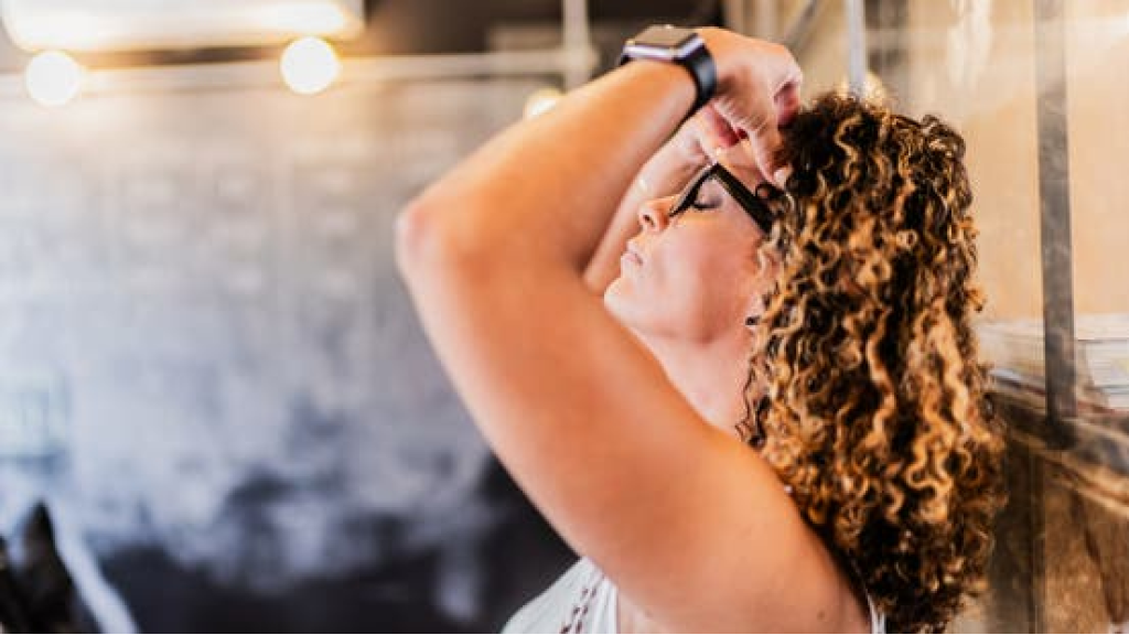 العلم يحسمها.. التوتر يؤثر على الوظائف العقلية للمرأة أكثر من الرجل