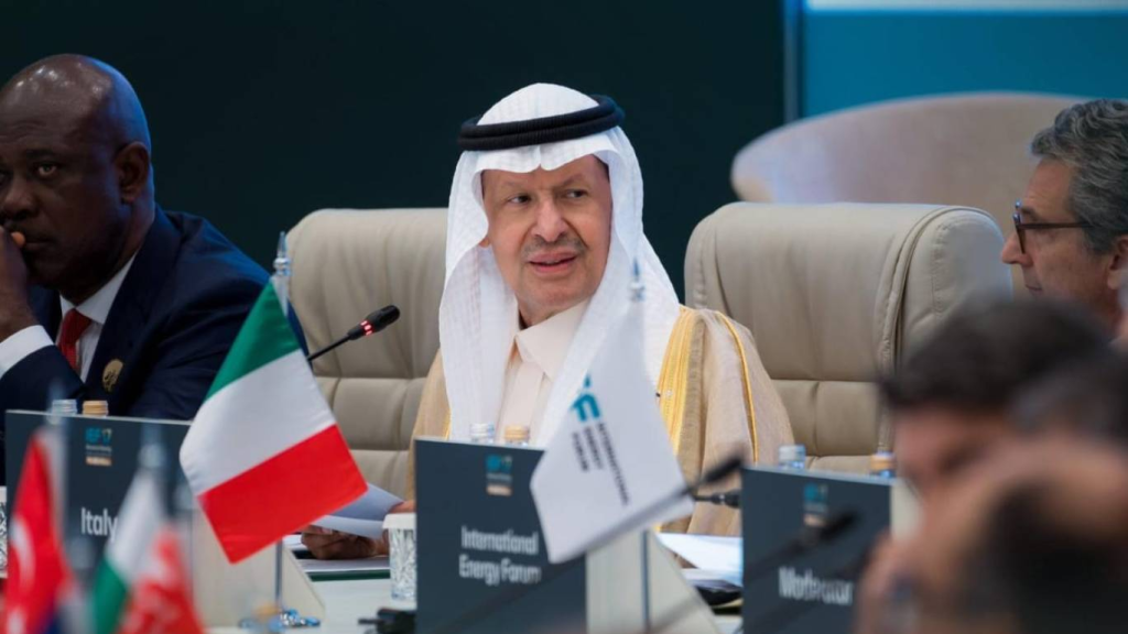 وزير الطاقة السعودي: نعمل على تطوير مسارات إضافية لتصدير النفط