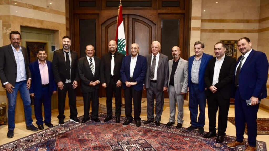 بري تابع شؤونا مطلبية في منطقة النبطية وقرى قضائها خلال لقائه جمعية تجار محافظة النبطية واستقبل وزير الصحة
