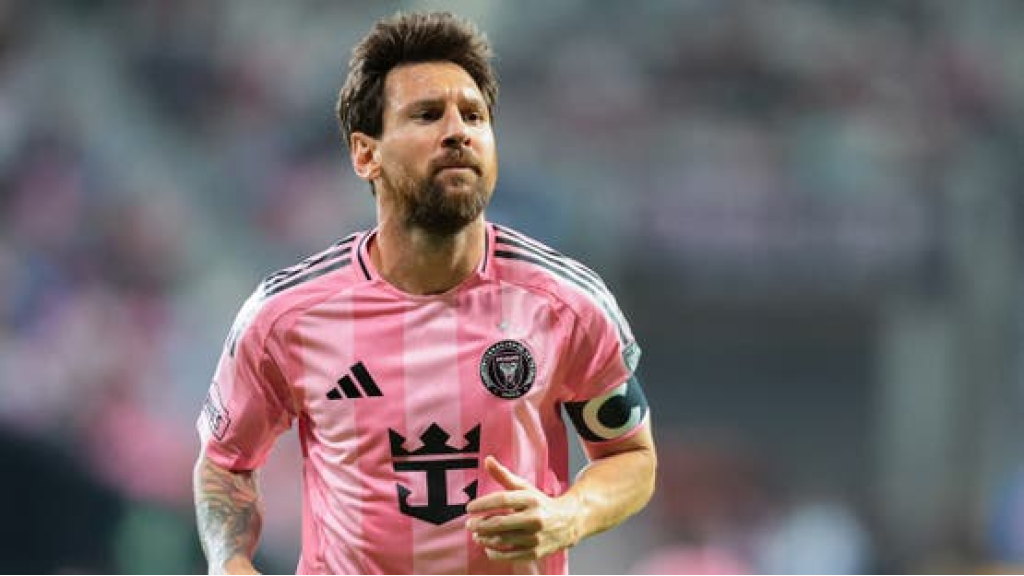 رئيس برشلونة السابق مهاجماً ميسي: من تظن نفسك؟