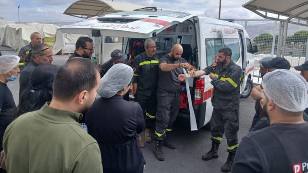 أنشطة تدريبية وتوعوية للدفاع المدني في مؤسسات تربوية ومهنية
