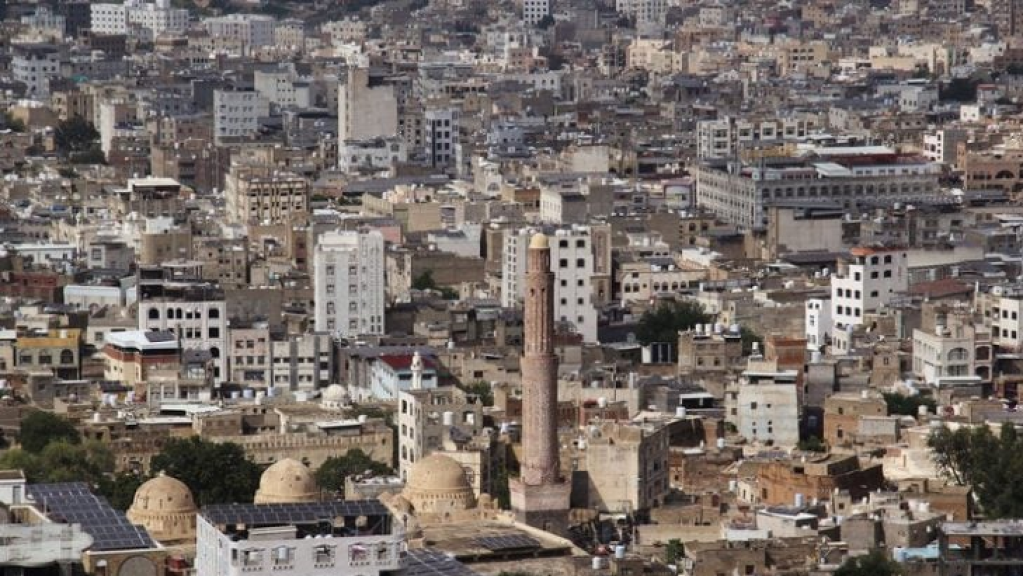 اليمن… تقدم للقوات الحكومية في تعز ومطالبة مجلس الأمن بإدانة هجمات الحوثيين