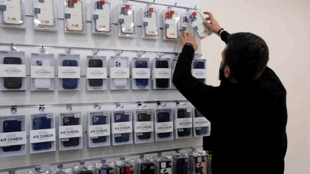 هل سترتفع أسعار الهواتف في لبنان؟ هذا ما يكشفه أهل السوق!