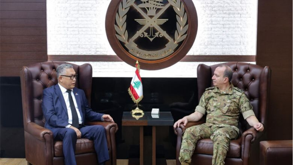 استقبالات العماد قائد الجيش