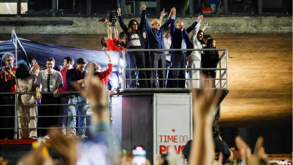 البرازيل تفاجئ الجميع وتختار لولا.. فما أبرز نقاط الخلاف مع بولسونارو؟