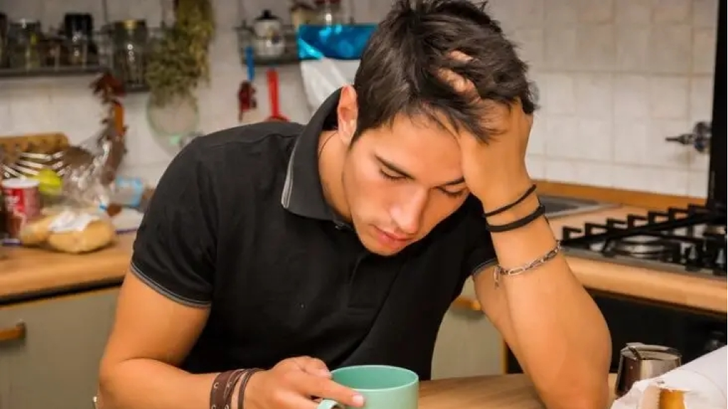 لماذا يشعر البعض بالنعاس بعد شرب القهوة؟
