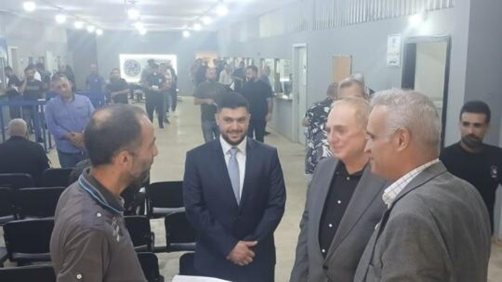 البستاني زار مصلحة تسجيل السيارات في الأوزاعي وأشاد بتحسّن الأداء الإداري والتنظيم في الفرع