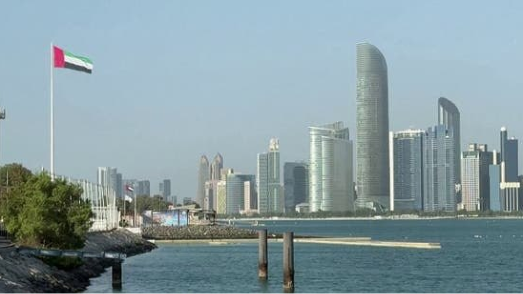 الإمارات: السيطرة على تسرب نفطي من ناقلة تعرضت لهجوم في المياة الإقليمية