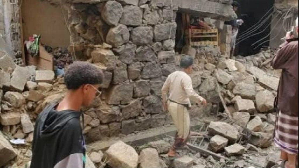 العفو الدولية تطالب الحوثيين بفتح طرق تعز فوراً