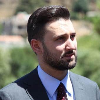 تيمور جنبلاط: الفلسطينيون نموذج فريد في التمسك بالهوية والانتماء