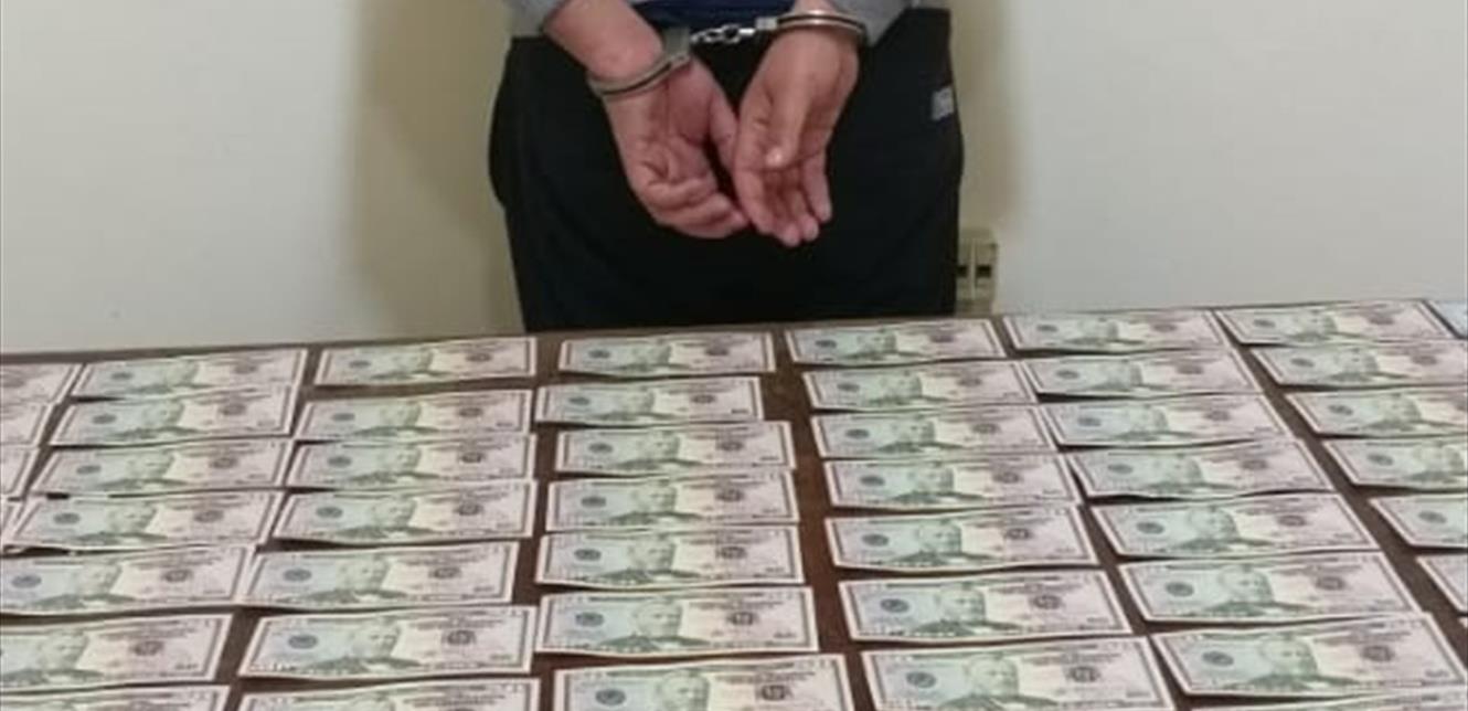 مروج عملة مزيفة يقع في قبضة قوى الأمن في الحمرا