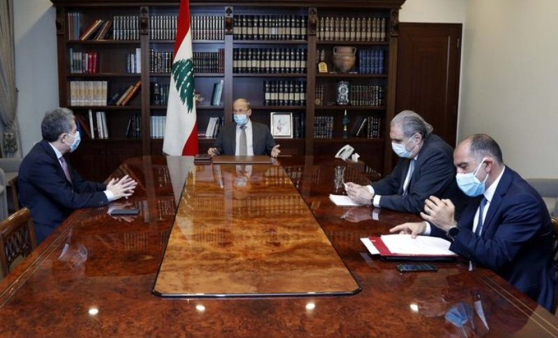 الرئيس عون عرض مراحل بدء التدقيق المالي الجنائي مع وزني