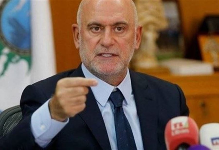 فنيانوس لن يَمثُل... 