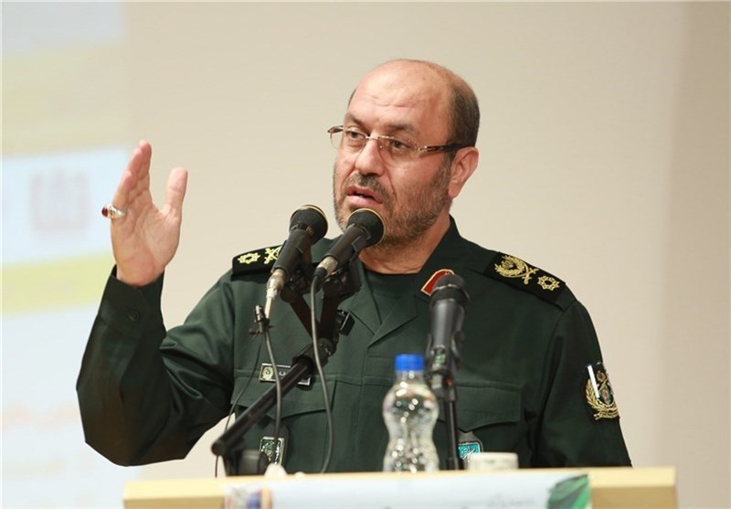العميد دهقان يحذر ترامب: لا تلعب بذيل الاسد