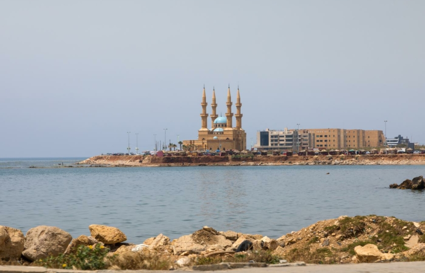 “رحلة الموت”.. اللبنانيون في طرابلس يخاطرون بالهجرة عبر البحر المتوسط هرباً من جحيم لا يُطاق