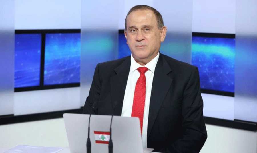 حبّ الله يضع حداً لاحتكار الإسمنت بفتح باب الإستيراد