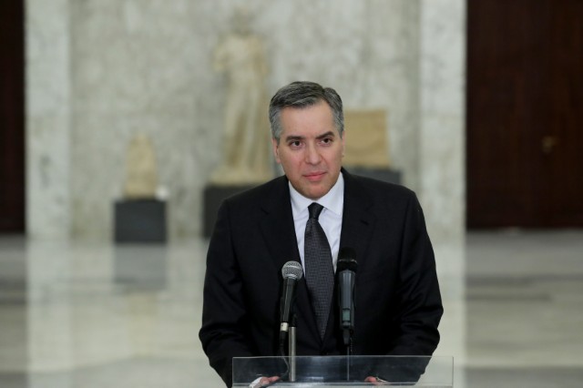 اديب أبلغ الرئيس عون أنه سيزوره غدا لمناقشة نتائج اجتماعه بالخليلين