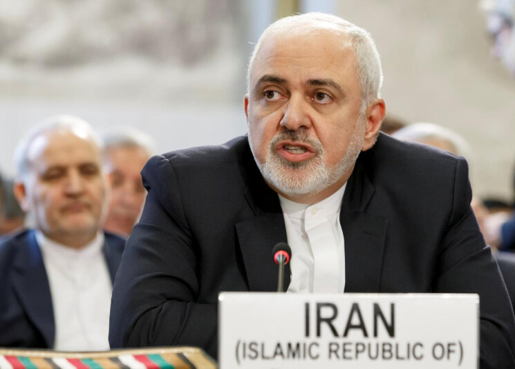 ظريف: لا يحق لماكرون التدخل في لبنان