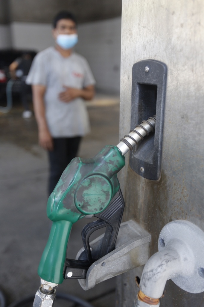 نهاية أزمة بنزين مفتعلة!